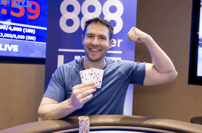 Aaron Barone ทำลาย Ian Simpson ด้วยการเล่นโป๊กเกอร์แบบ “Slowroll” ในศึก 888poker Ambassador Sit & Go