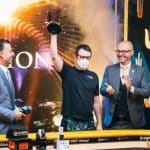 เมื่อสามเซียนโป๊กเกอร์ชั้นครูใหญ่พร้อมเผชิญหน้า: Keating, Robl และ Esfandiari นำทีมลงสนามศึก Super High Roller Cash Game