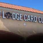 The Lodge Card Club ถูกตรวจค้นกะทันหัน! เผยเบื้องหลังวิกฤตครั้งใหญ่ที่สั่นคลอนห้องโป๊กเกอร์ที่ใหญ่ที่สุดในเท็กซัส
